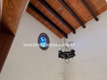 CASA EN VENTA EN BERNAL EN EL FRACC. JARDINES DE LA PEÑA. Rouz