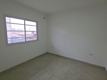 ALQUILER DPTO DOS AMBIENTES EN LLAVALLOL