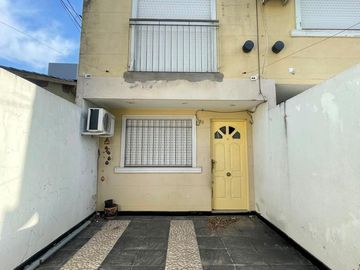 Duplex al fte 4 amb c garage en Villa Luzuriaga