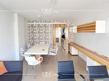 Oficina IMPECABLE con muebles lista para empezar a trabajar  - Recoleta