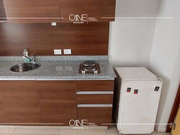 Oficina IMPECABLE con muebles lista para empezar a trabajar  - Recoleta