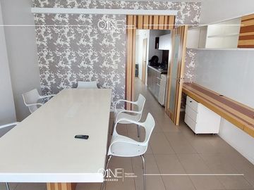 Oficina IMPECABLE con muebles lista para empezar a trabajar  - Recoleta