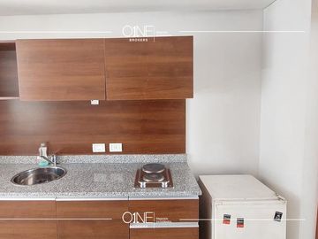 Oficina IMPECABLE con muebles lista para empezar a trabajar  - Recoleta