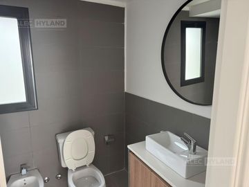 Departamento en alquiler con pileta y cochera, en Beccar, San Isidro