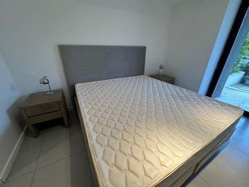 ALQUILER DEPARTAMENTO 4 AMBIENTES AMOBLADO CON 2 COCHERAS. PALMAS DE BUENAVISTA, SAN FERNANDO