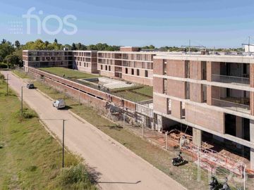 VENTA DEPARTAMENTO 3 DORMITORIOS EN CONDOMINIO CON BALCÓN Y AMENITIES EN CONSTRUCCIÓN - FUNES
