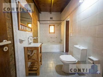 Casa e sobre Ruta 26 en Ingeniero Maschwitz