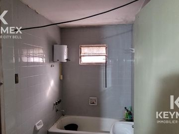 Casa con consultorio o dependencia en venta, Berisso