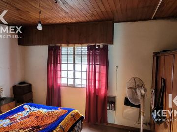 Casa con consultorio o dependencia en venta, Berisso