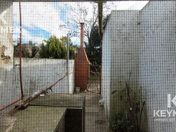 Casa con consultorio o dependencia en venta, Berisso