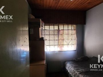 Casa con consultorio o dependencia en venta, Berisso