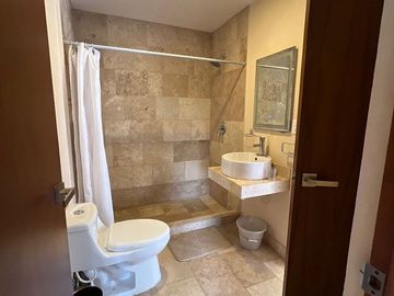 Oportunidad - Se Venden 2 Dptos + 1 Cochera en Tulum