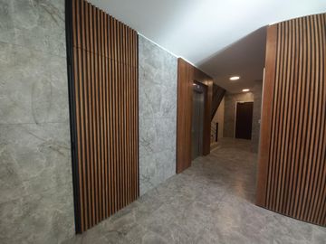 Amplio Monoambiente con TERRAZA Propia!!!