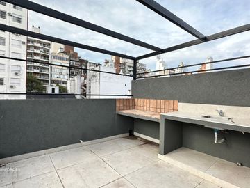 Venta |  Casa de pasillo 2 dormitorios con patio y terraza | Balcarce 100 - Rosario Pichincha