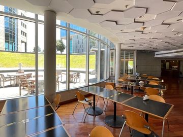 Alquiler Oficina  Panamericana Plaza - Espectacular Planta de 430Mts2. - Saavedra