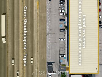 Locales Comerciales 32,33 y 48 en venta Plaza Silver Center | Technology Park
