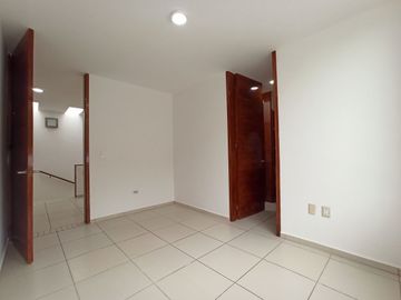 Renta Excelente Casa en Coto Zona Real 3 recámaras
