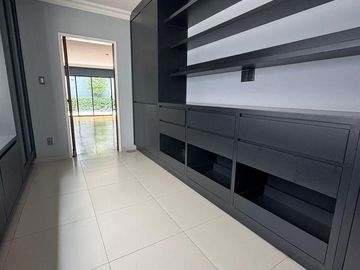 SE RENTA PRECIOSA CASA EN LOMAS DE CHAPULTEPEC!!