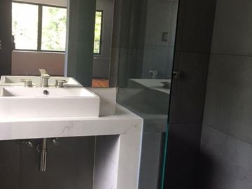 SE RENTA PRECIOSA CASA EN LOMAS DE CHAPULTEPEC!!