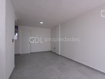 PARQUE REAL CASA RECIÉN DETALLADA EN VENTA