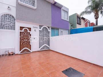PARQUE REAL CASA RECIÉN DETALLADA EN VENTA