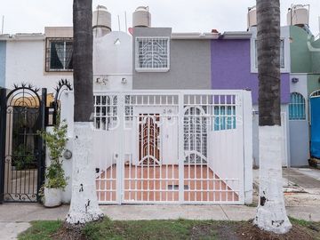 PARQUE REAL CASA RECIÉN DETALLADA EN VENTA