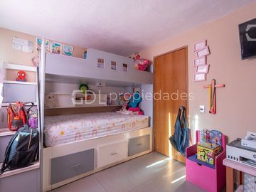 ZALATE CASA A UNAS CUADRAS DE MALECÓN EN VENTA