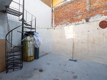 ZALATE CASA A UNAS CUADRAS DE MALECÓN EN VENTA