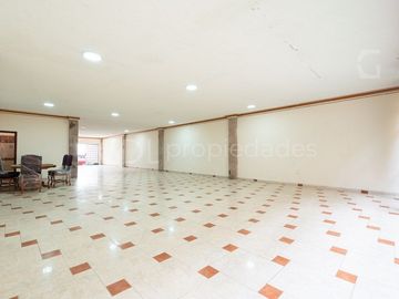 VENTURA ANAYA CASA MUY AMPLIA EN VENTA