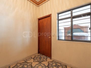 VENTURA ANAYA CASA MUY AMPLIA EN VENTA