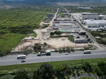 Terreno Industrial en Renta en García, Nuevo León, con Acceso para Camiones