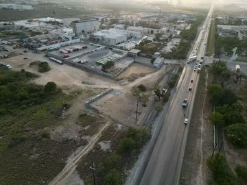 Terreno Industrial en Renta en García, Nuevo León, con Acceso para Camiones