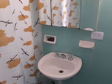 Excelente 3 ambientes sobre Av. Avellaneda, con balcón, en Flores!
