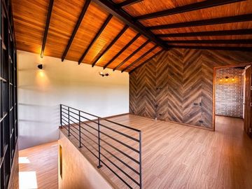 VENTA CASA INDEPENDIENTE EN LLANOGRANDE - CLUB CAMPESTRE