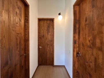 VENTA CASA INDEPENDIENTE EN LLANOGRANDE - CLUB CAMPESTRE