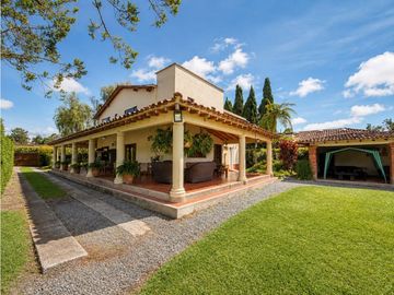 CASA CAMPESTRE EN RIONEGRO - GUALANDAY