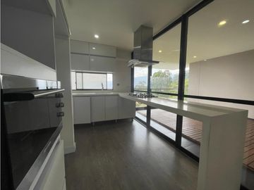 Apartamento en Renta en Sabaneta, sector Las Lomitas
