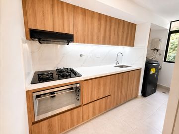 ALQUILER APARTAMENTO AMOBLADO EN EL POBLADO SECTOR LOMA DE ALEJANDRA