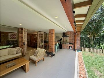 Casa Remodelada - Sector Las Santas - El Poblado