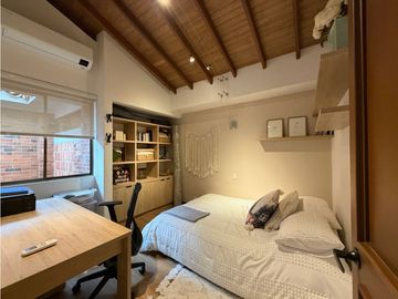 Casa Remodelada - Sector Las Santas - El Poblado