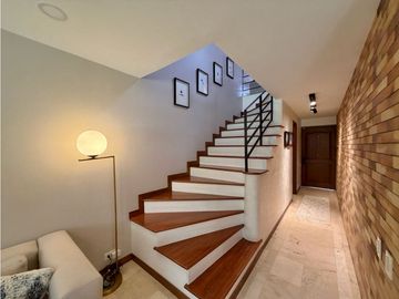 Casa Remodelada - Sector Las Santas - El Poblado