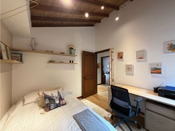 Casa Remodelada - Sector Las Santas - El Poblado