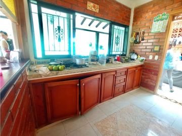 🌿​​​​​​​ CASA CAMPESTRE EN RENTA – SECTOR CONDINA