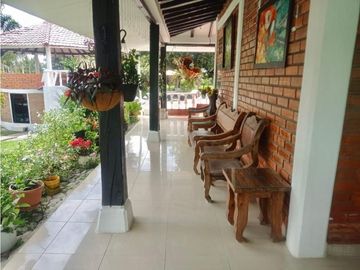 🌿​​​​​​​ CASA CAMPESTRE EN RENTA – SECTOR CONDINA