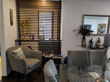 Apartamento con balcón y terraza para venta en Santa Bárbara
