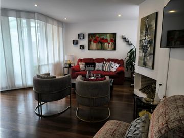 Apartamento con balcón y terraza para venta en Santa Bárbara