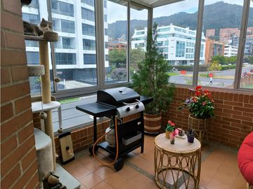 Apartamento con balcón y terraza para venta en Santa Bárbara