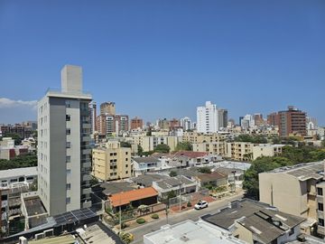 Se-vende-apartamento-2-habitaciones-con-balcón-Barrio-Andalucia-Riomar-Barranquilla