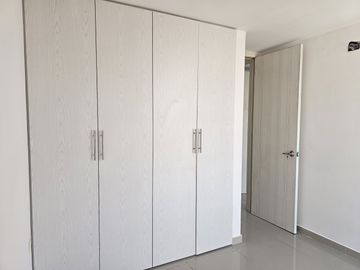 Se-vende-apartamento-2-habitaciones-con-balcón-Barrio-Andalucia-Riomar-Barranquilla