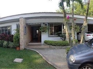 Venta Casa Campestre de un Nivel, Exclusivo Condominio  Cali Sur, Pance